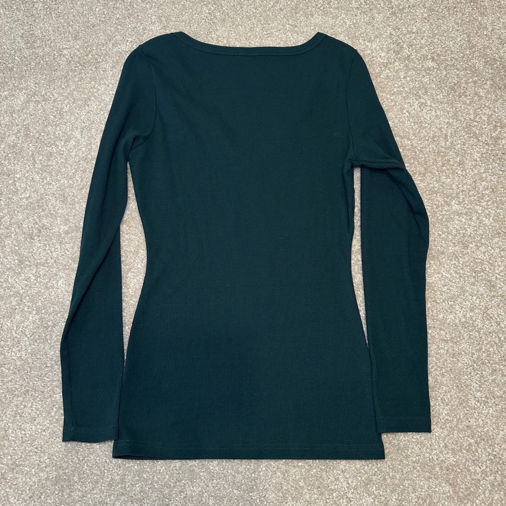 Ribbed Notched Scoop Neck Long‎ Sleeve Top Dark Green size M Bella Swan